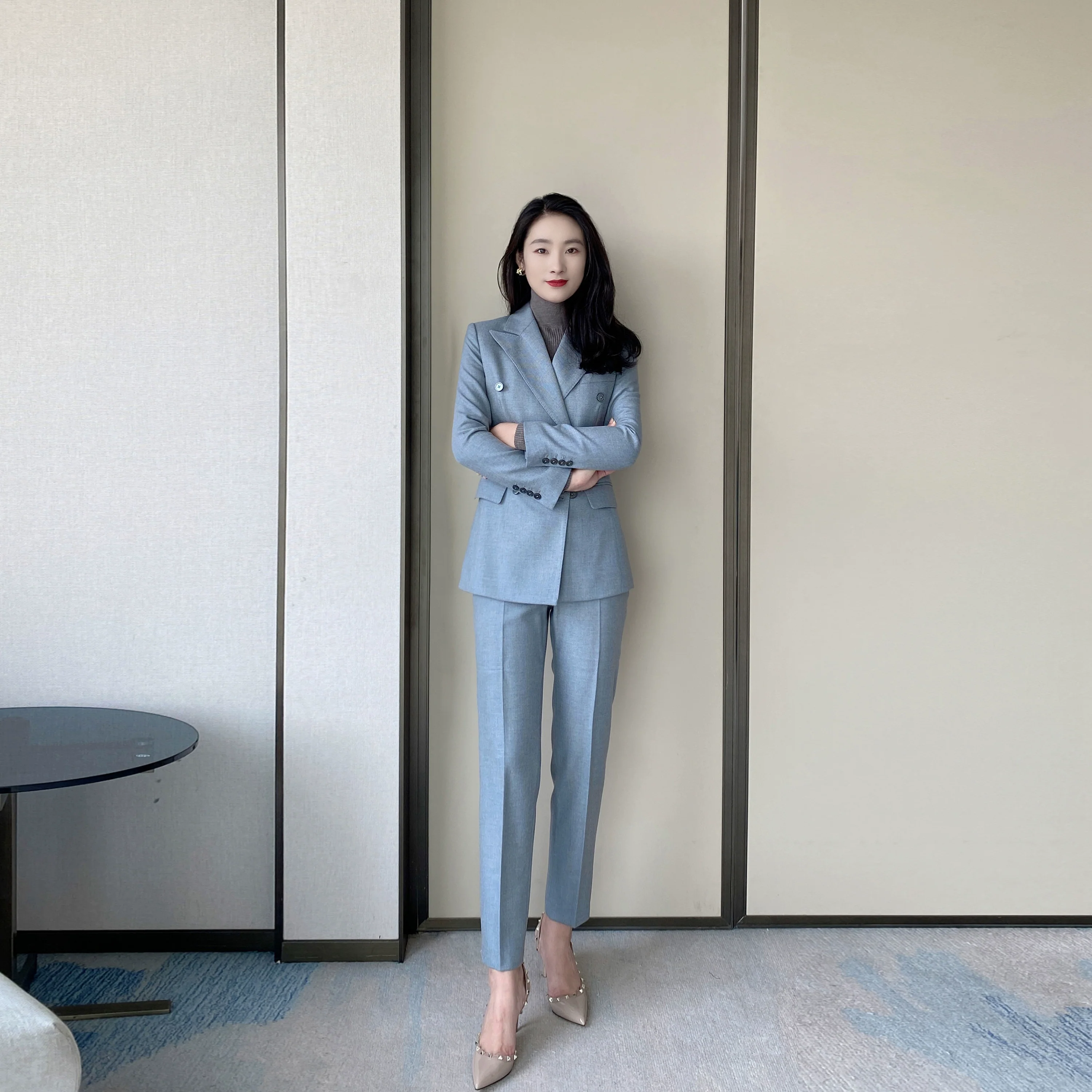 Elegant Blue Wool Suit Jacket with Tailored Winter Trousers - Image 6